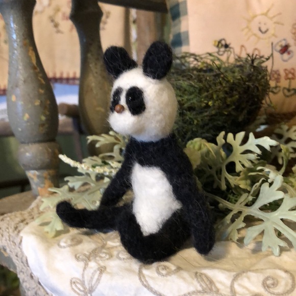 Handmade Needle Felted Panda Bear - Picture 9 of 9